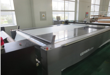 自動裁剪機(jī)